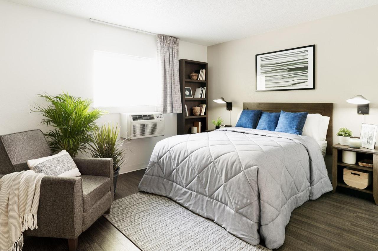Intown Suites Extended Stay Jacksonville Fl St Johns Bluff Rd מראה חיצוני תמונה
